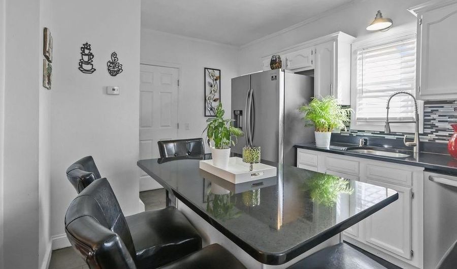 56 Errol St, Warwick, RI 02888 - 4 Beds, 2 Bath
