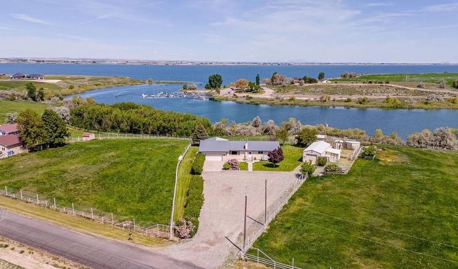 2587 Sparks Ln, American Falls, ID 83211 - 6 Beds, 3 Bath