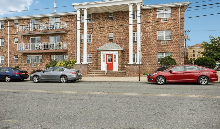 55 W 1ST St C6, Bayonne, NJ 07002 - 1 Beds, 1 Bath
