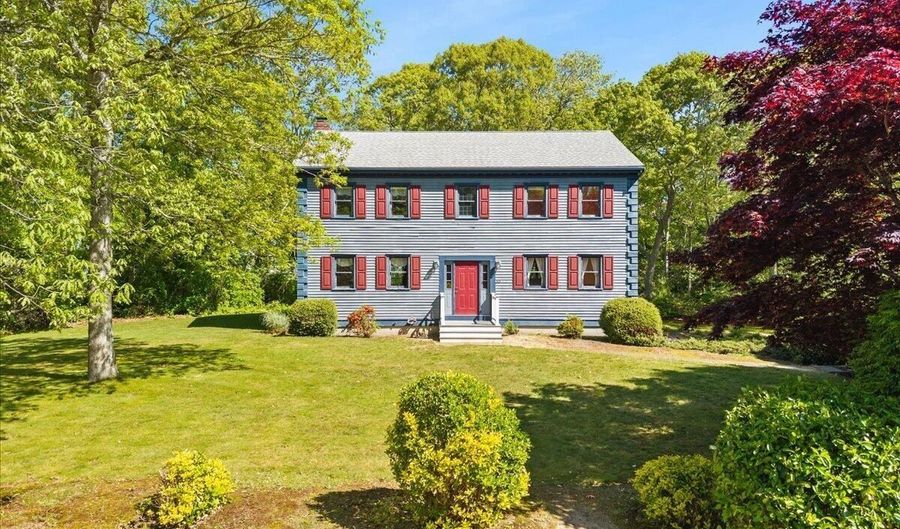 30 Seabreeze Dr, Bourne, MA 02532 - 3 Beds, 3 Bath