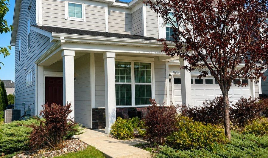 15600 Eddy Creek Way, Apple Valley, MN 55124 - 4 Beds, 3 Bath
