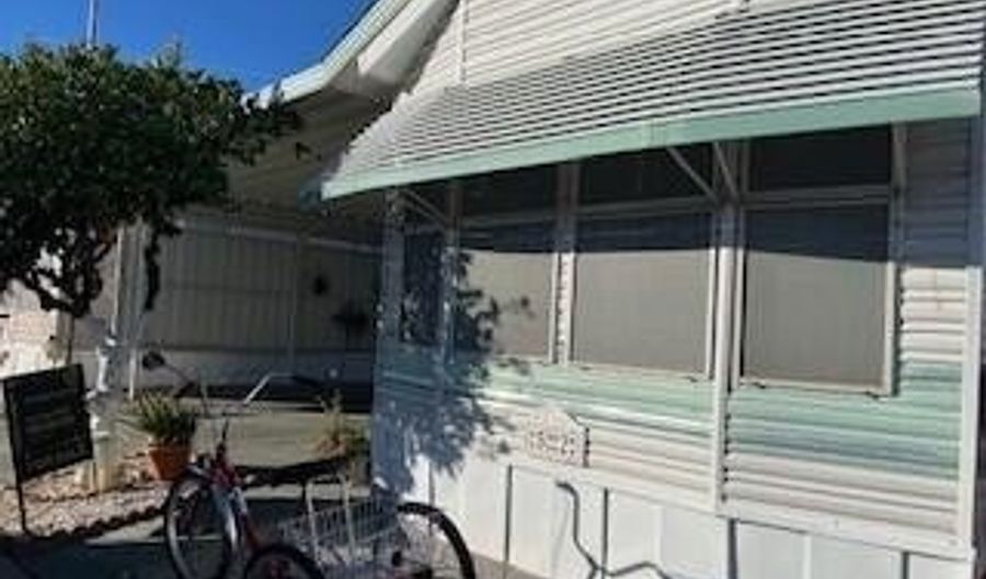 702 S Meridian Rd 52, Apache Junction, AZ 85120 - 1 Beds, 2 Bath