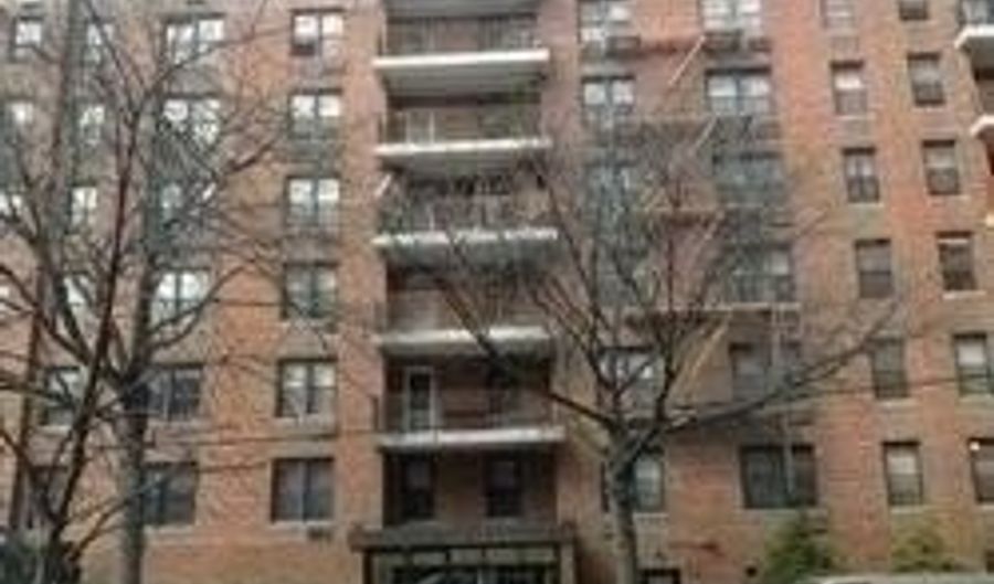 137-05 Franklin Ave Unit 5M, Flushing, NY 11355 - 0 Beds, 1 Bath