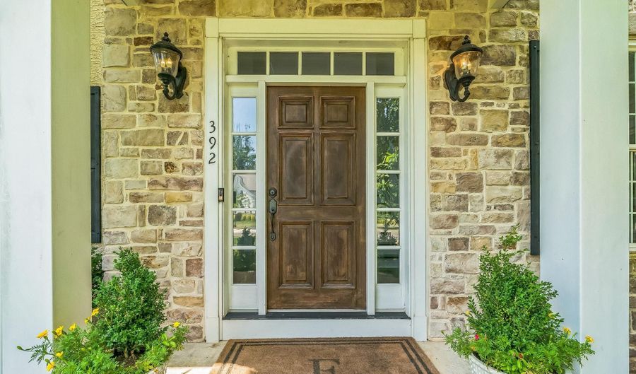 392 LANGBERG Ln, Ambler, PA 19002 - 4 Beds, 3 Bath