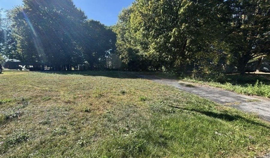 1214 Mayfield Dr, Alden, NY 14004 - 3 Beds, 2 Bath