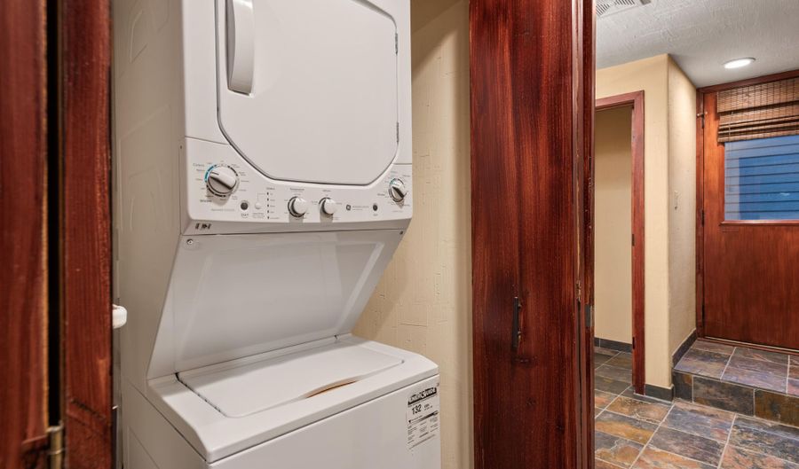 650 S Monarch St 4, Aspen, CO 81611 - 4 Beds, 4 Bath