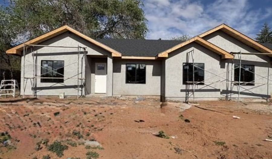 172 S Pioneer St, Colorado City, AZ 86021 - 3 Beds, 2 Bath