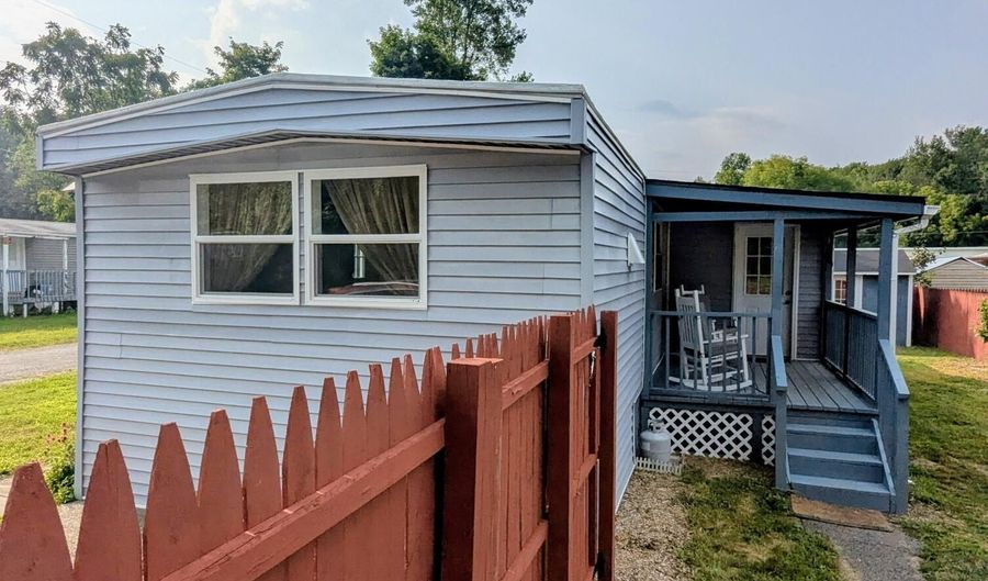 363 Mettacahonts Rd 5, Accord, NY 12404 - 2 Beds, 1 Bath