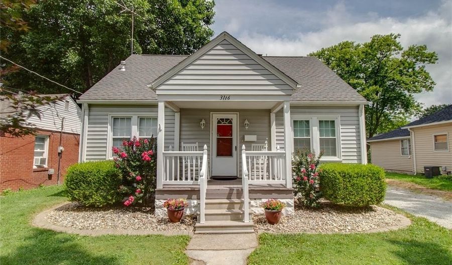 3116 Burton St, Alton, IL 62002 - 3 Beds, 3 Bath