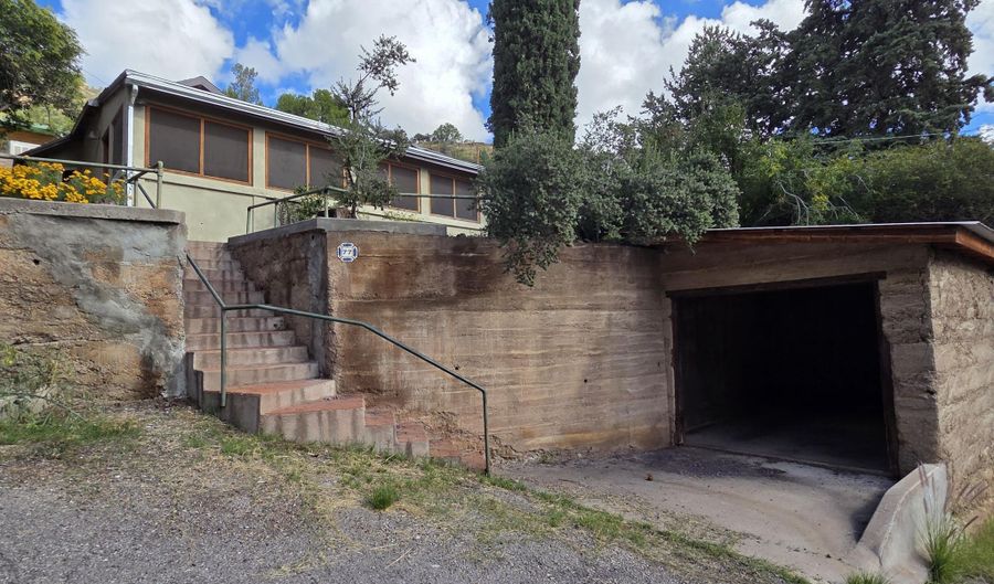 77 Shearer Ave, Bisbee, AZ 85603 - 2 Beds, 1 Bath