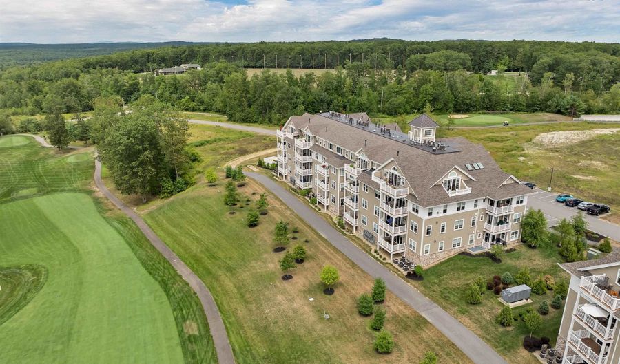 7 Longview Dr 105, Atkinson, NH 03811 - 2 Beds, 2 Bath