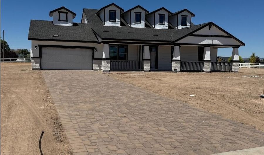2720 Connor Ave, Chino Valley, AZ 86323 - 3 Beds, 3 Bath