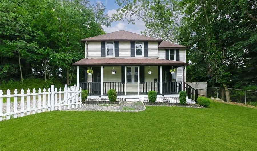 38 Padelford Ave, East Providence, RI 02915 - 3 Beds, 2 Bath