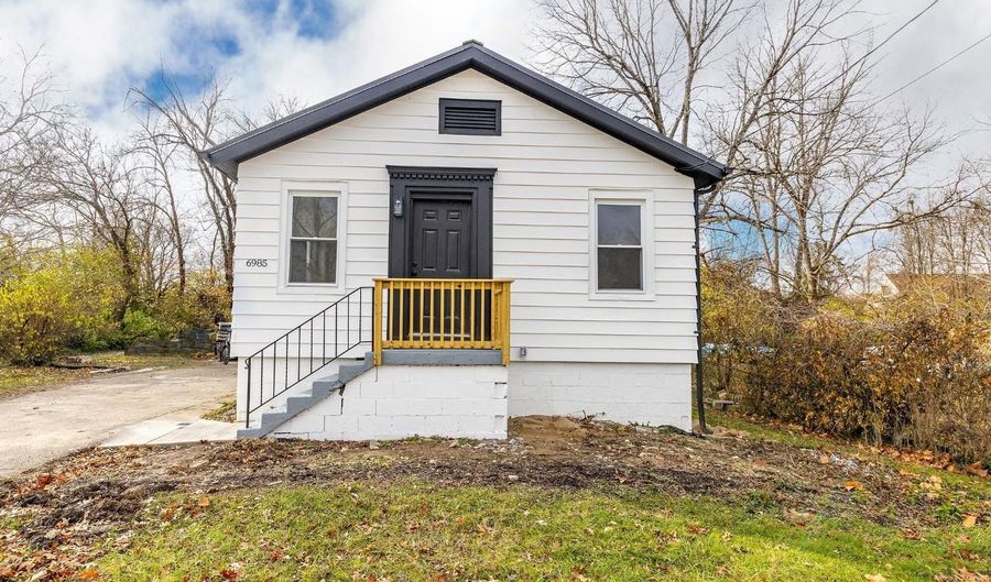 6985 Beechmont Ave, Anderson Twp., OH 45230 - 3 Beds, 1 Bath