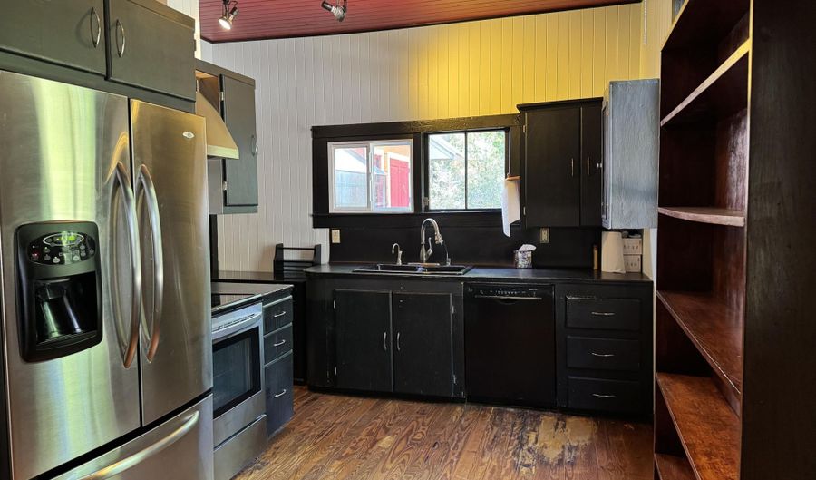 9008 La Hwy 343, Abbeville, LA 70510 - 3 Beds, 2 Bath
