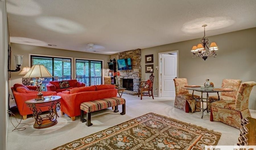802 Highlands Mountain Club Dr 802, Highlands, NC 28741 - 2 Beds, 2 Bath