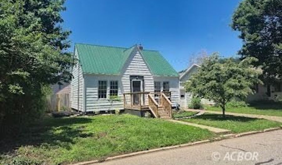 18 Avon Pl, Athens, OH 45701 - 3 Beds, 1 Bath