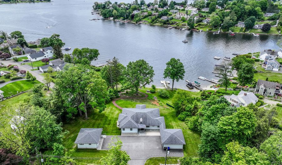 13 Kellogg St, Brookfield, CT 06804 - 4 Beds, 5 Bath