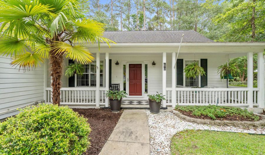 60 Thomas Sumter St, Beaufort, SC 29907 - 4 Beds, 2 Bath