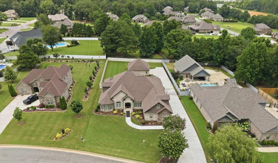 22391 Cantera Dr, Athens, AL 35613 - 5 Beds, 4 Bath