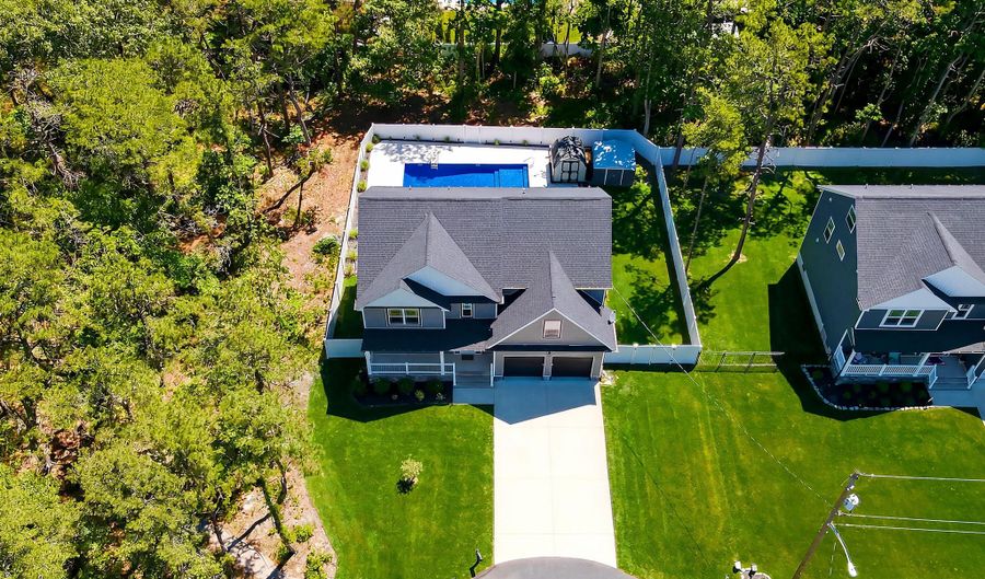 295 Coolidge Ave, Bayville, NJ 08721 - 4 Beds, 3 Bath
