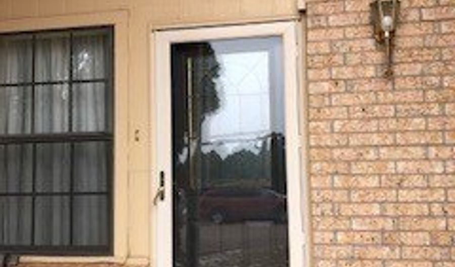 7909 White Blvd, Abilene, TX 79606 - 3 Beds, 2 Bath