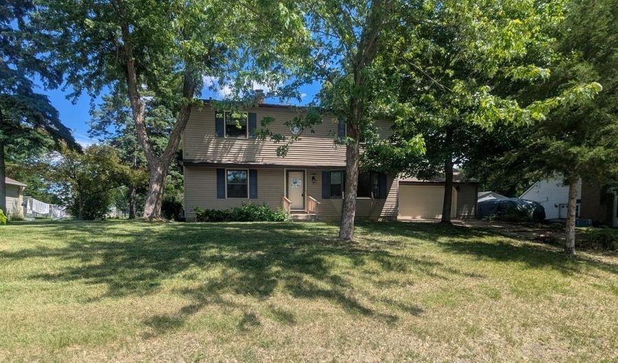 128 Knut St, Alexandria, MN 56308 - 5 Beds, 2 Bath