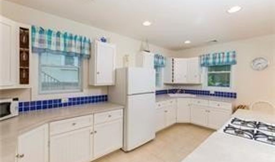 5075 Old Post Rd, Charlestown, RI 02813 - 6 Beds, 4 Bath