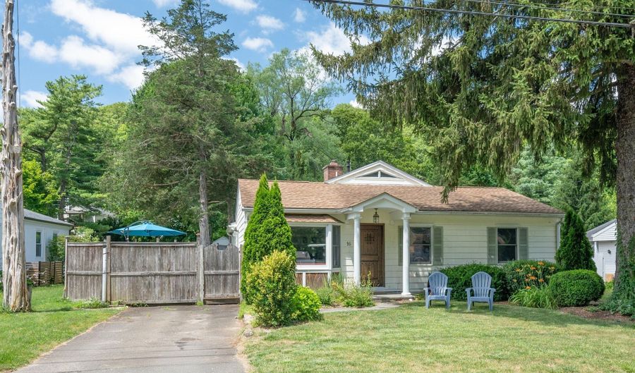 16 Cindy Ln, Bethel, CT 06801 - 3 Beds, 2 Bath