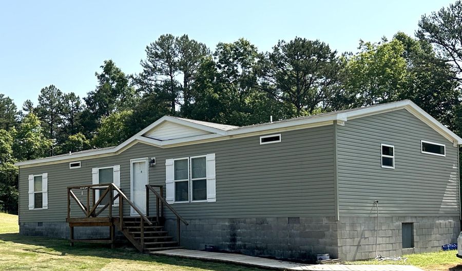 325 Seals Rd, Annville, KY 40402 - 3 Beds, 2 Bath