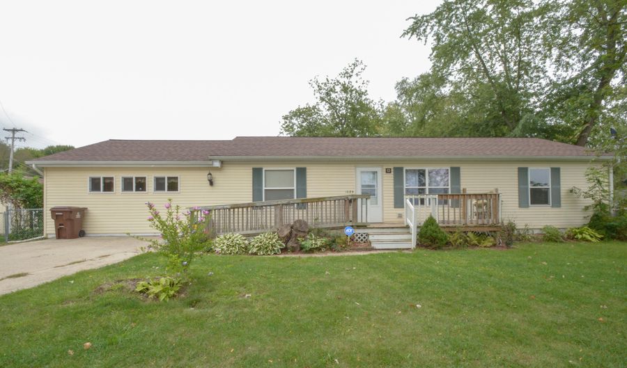 1026 Maple St, Albion, MI 49224 - 3 Beds, 3 Bath