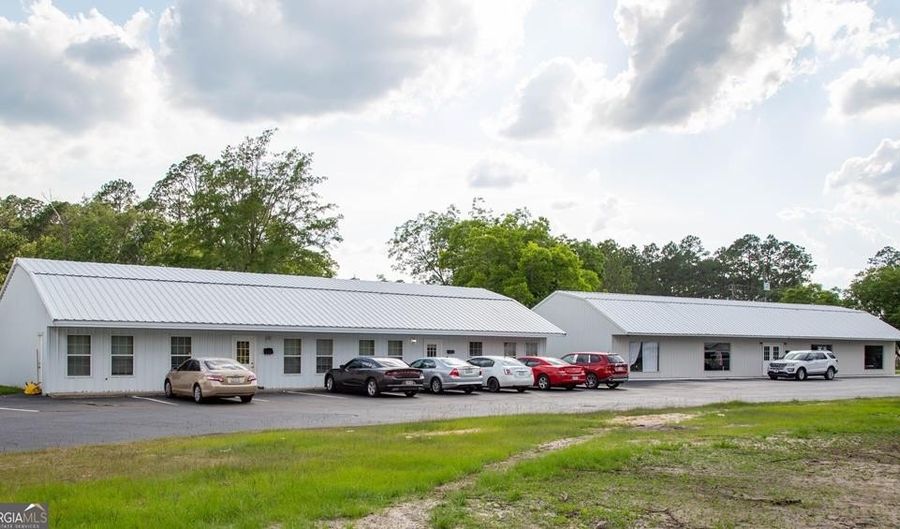 680 S. Main St H And J, Baxley, GA 31513 - 0 Beds, 0 Bath