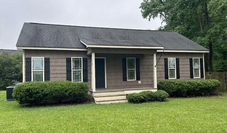 119 N Cross St, Angier, NC 27501 - 3 Beds, 2 Bath