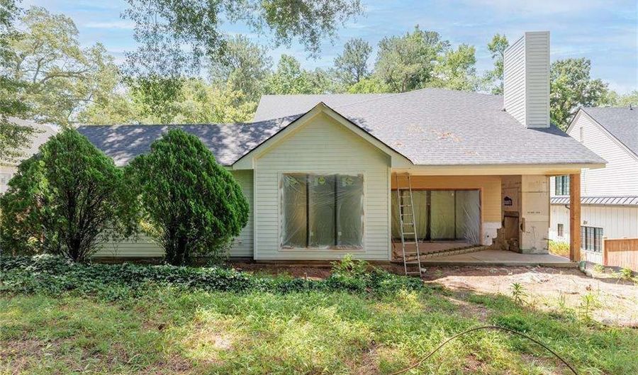 193 Jere, Alpharetta, GA 30009 - 6 Beds, 5 Bath