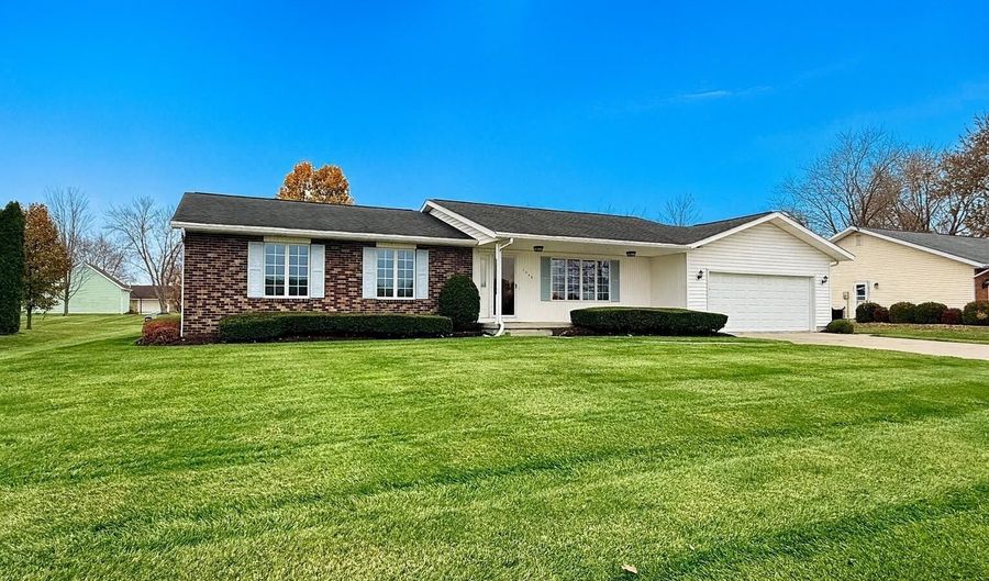 1346 Stuckistrasse St, Berne, IN 46711 - 3 Beds, 2 Bath