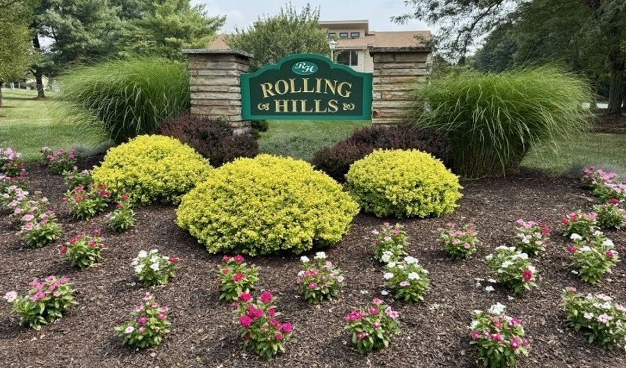 223 Cherokee Rd, Andover, NJ 07848 - 2 Beds, 2 Bath