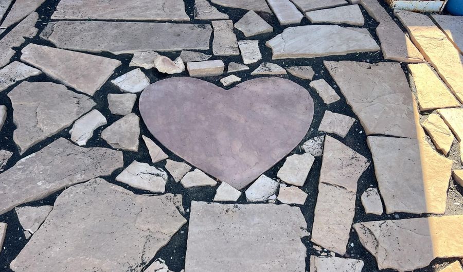 314 Bullock Rd, Ash Fork, AZ 86320 - 2 Beds, 1 Bath