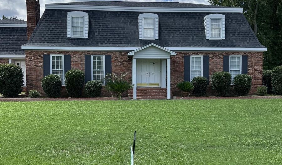 501 N Western Dr, Bishopville, SC 29010 - 4 Beds, 4 Bath