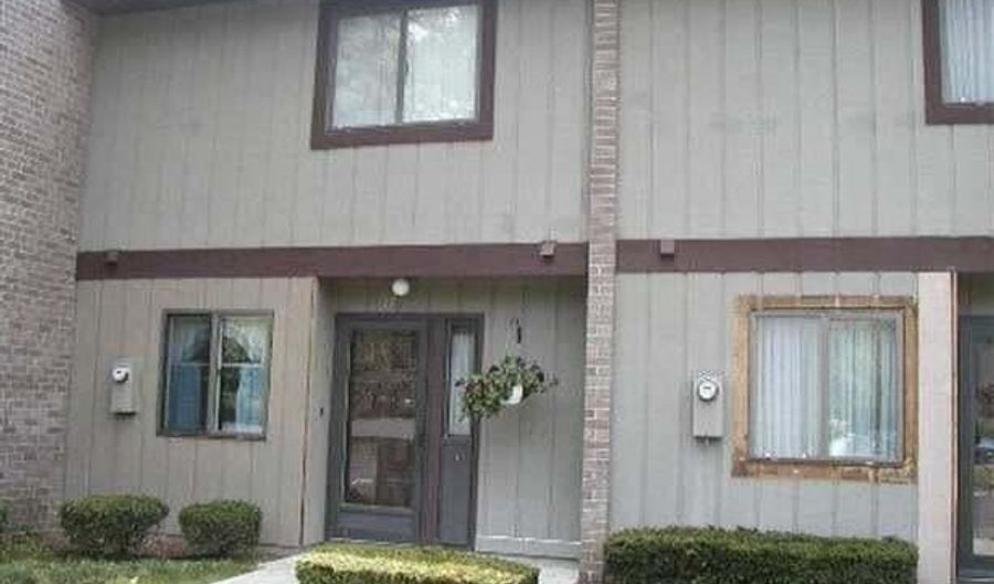 27 Point Of Woods Dr Dr, Albany, NY 12203 - 2 Beds, 2 Bath