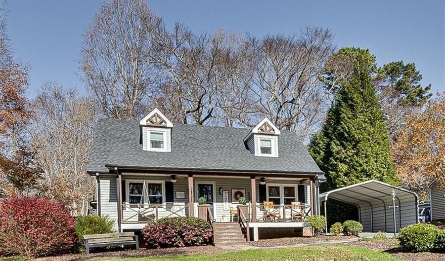 5218 Old Lexington Rd, Asheboro, NC 27205 - 3 Beds, 2 Bath