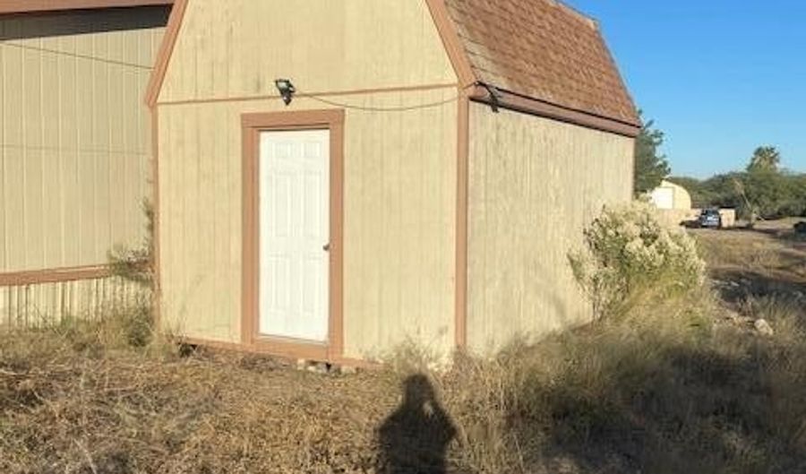 3129 W Cypress Dr, Benson, AZ 85602 - 3 Beds, 2 Bath