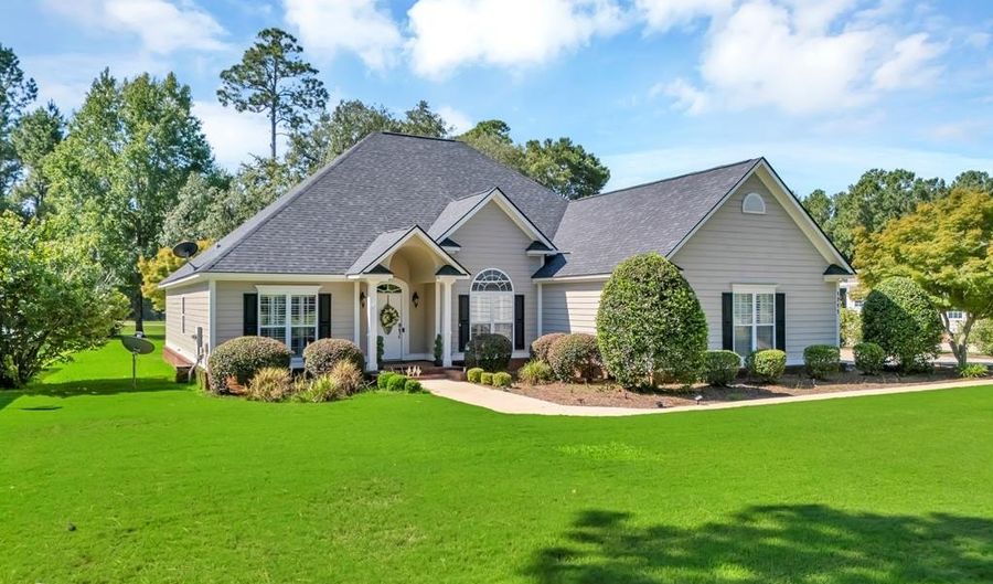 1711 River Pointe Dr, Albany, GA 31707 - 4 Beds, 2 Bath