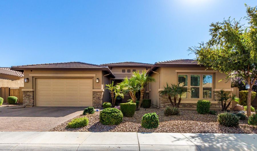 3941 E NOLAN Dr, Chandler, AZ 85249 - 4 Beds, 3 Bath