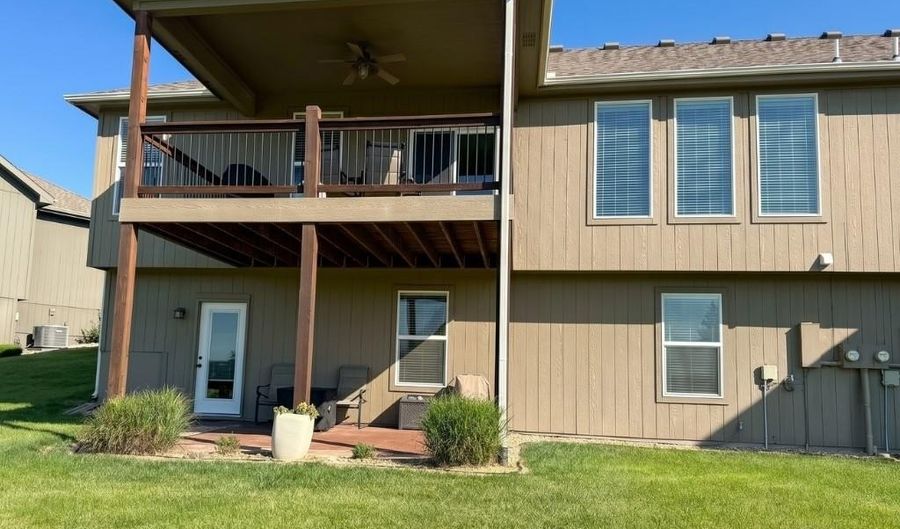 14115 Amanda Ln, Basehor, KS 66007 - 3 Beds, 3 Bath