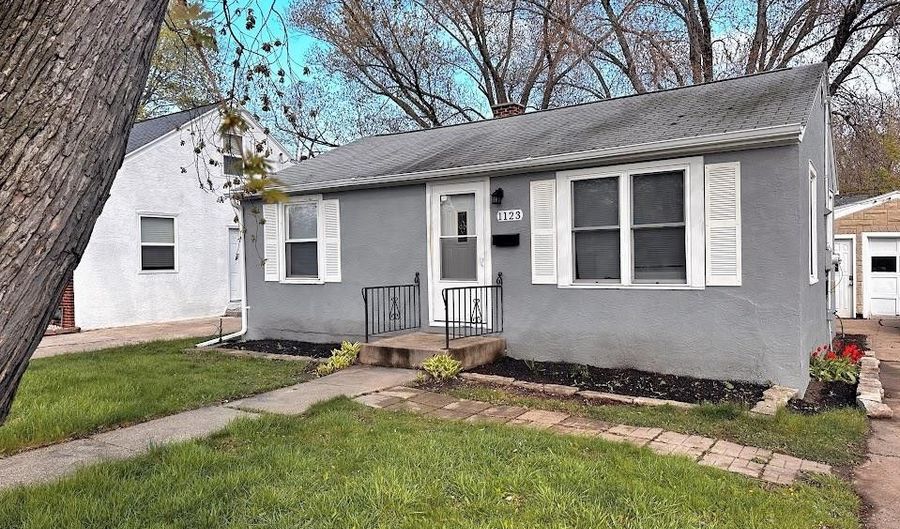 1123 GROSS Ave, Green Bay, WI 54304 - 2 Beds, 1 Bath