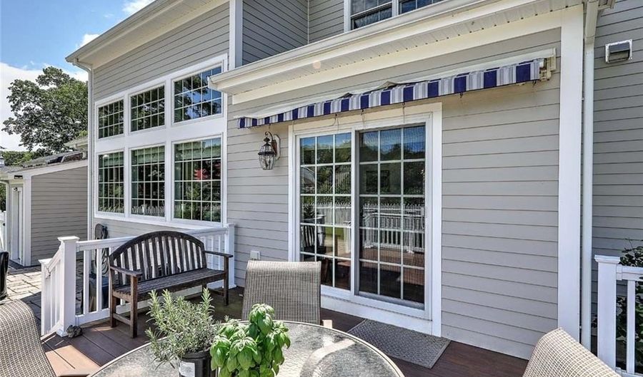 49 Walley St, Bristol, RI 02809 - 3 Beds, 3 Bath