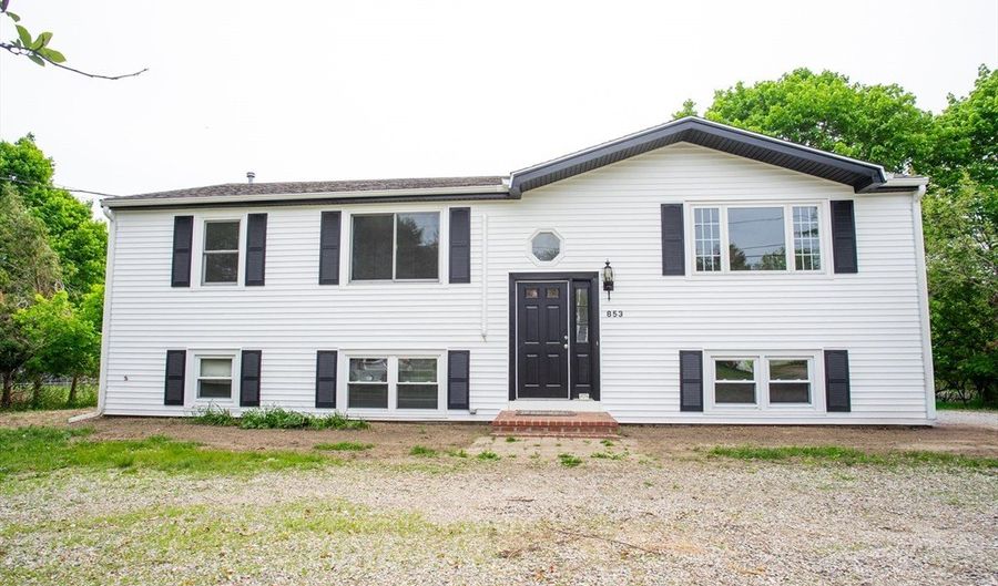 853 Main St, Acushnet, MA 02743 - 3 Beds, 2 Bath