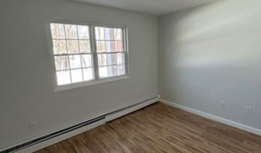 3 Kenmar Dr 16, Billerica, MA 01821 - 2 Beds, 1 Bath