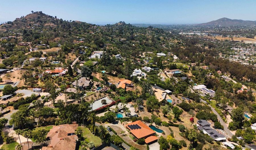 5030 Alzeda, La Mesa, CA 91941 - 4 Beds, 3 Bath