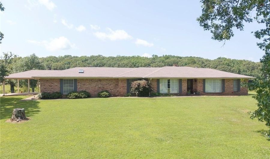 2315 Dean Springs Rd, Alma, AR 72921 - 4 Beds, 4 Bath